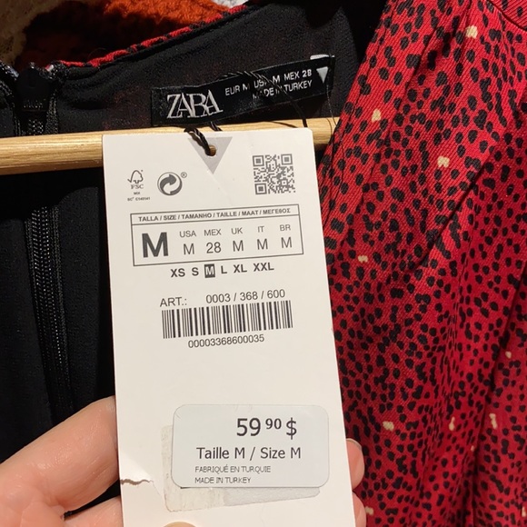 New Zara dress - Picture 3 of 3